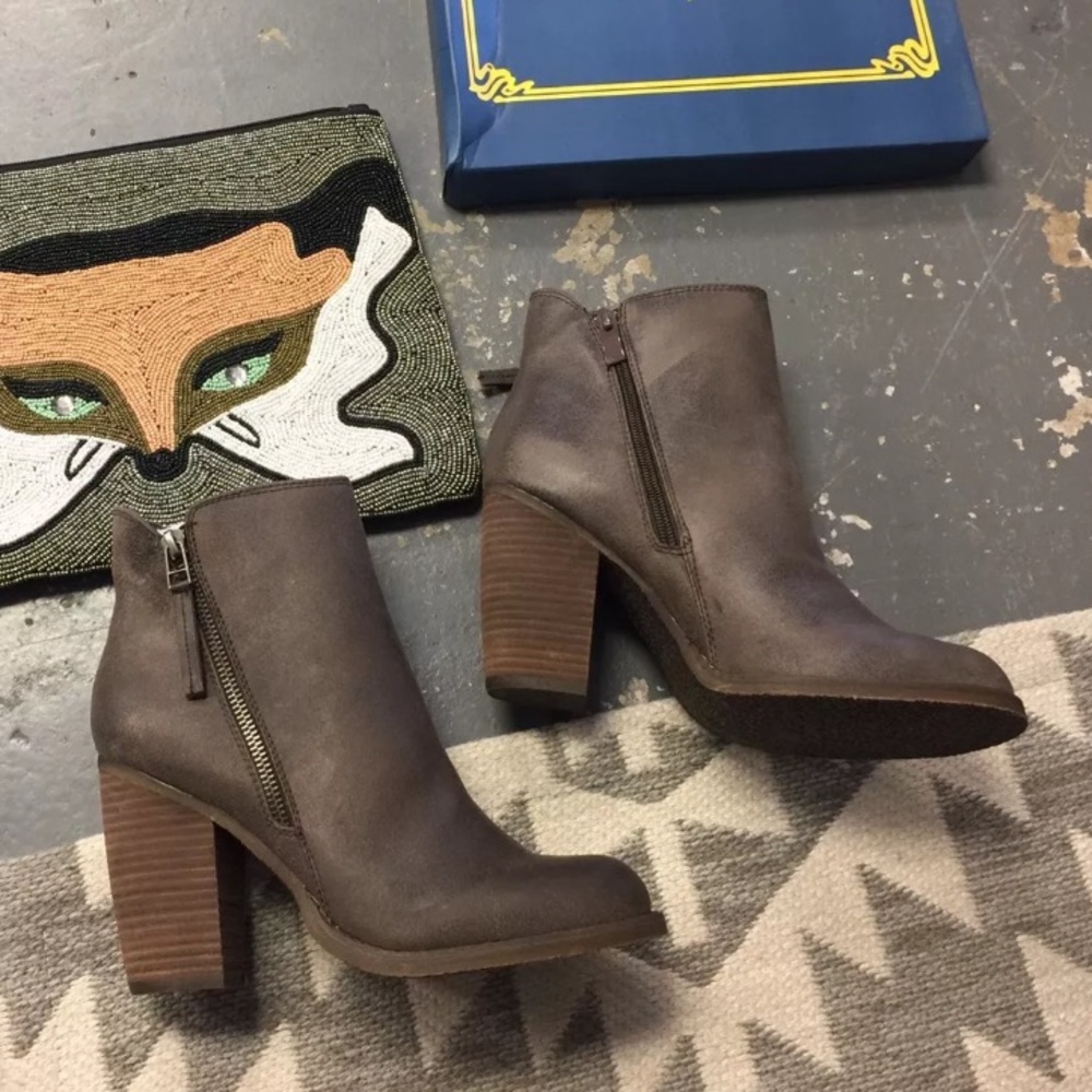 Sbicca percussion style Booties taupe leather LAST FINAL PRICE SALE - Picture 6 of 8